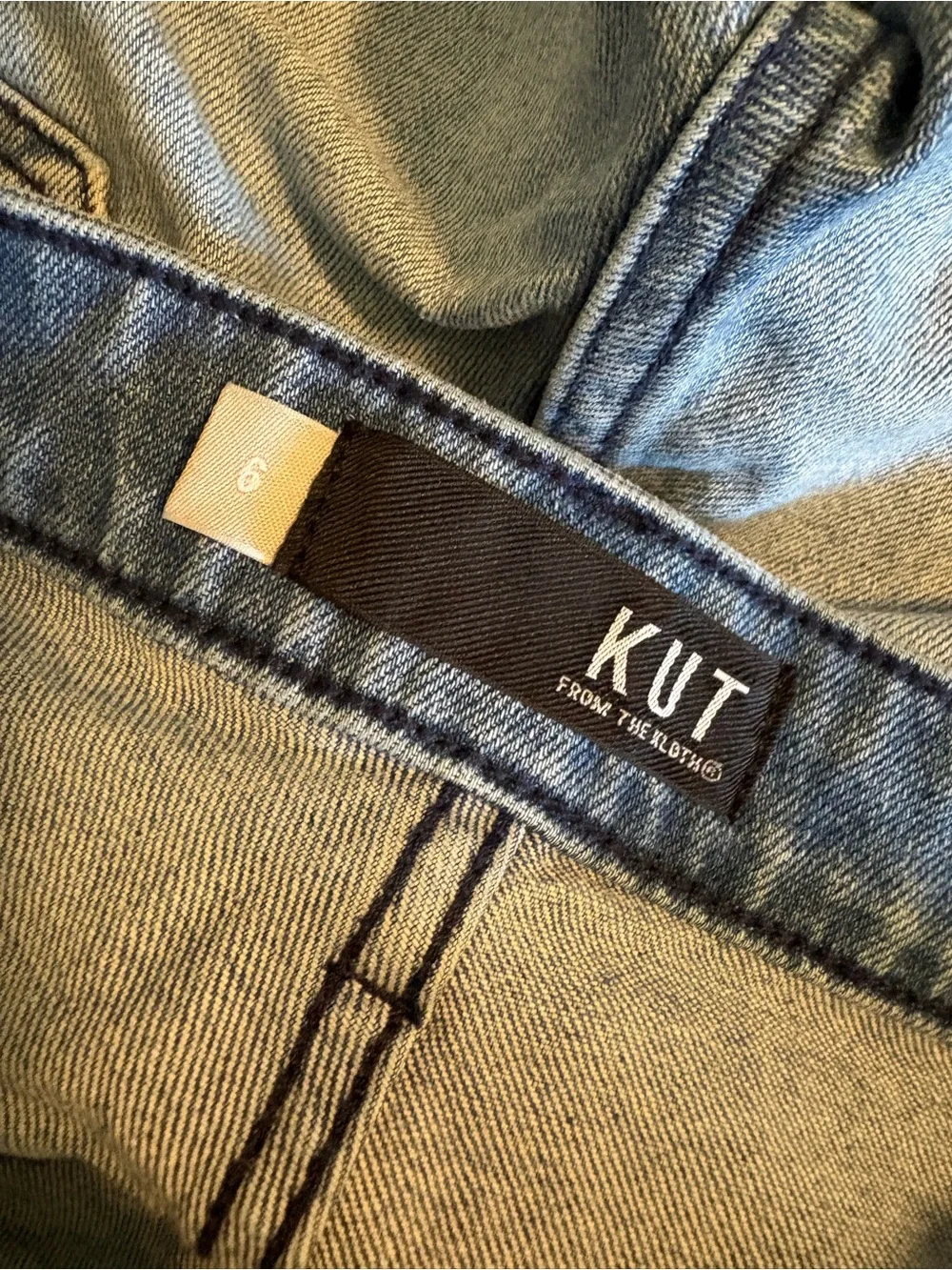 KUT from the Kloth Jane Long Shorts Size 6 High Rise Distressed Frayed 30 (1141)